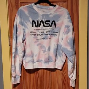 Women's Crop Top Sweatshirt